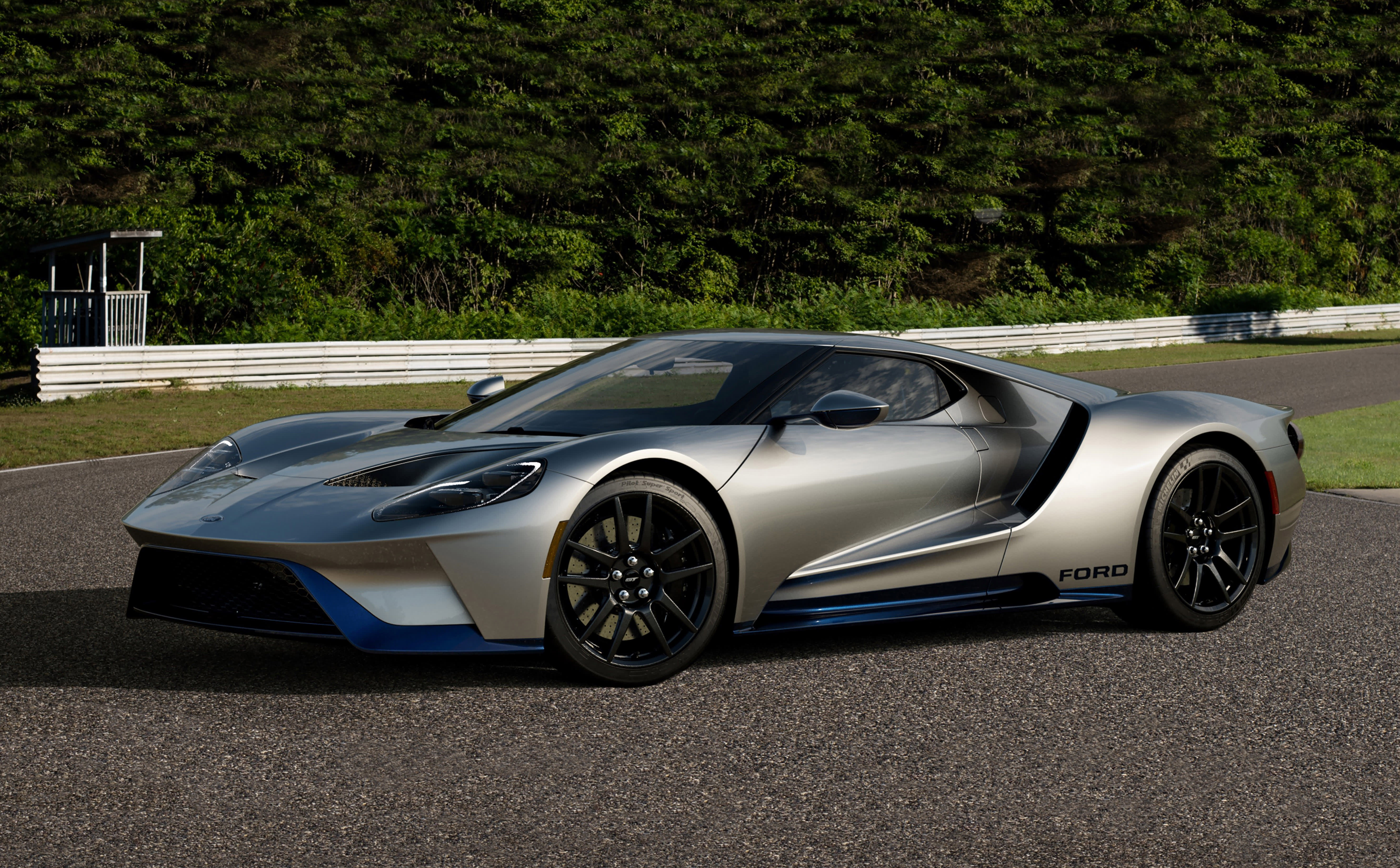 Ford to end production of $500,000 GT supercar with special edition