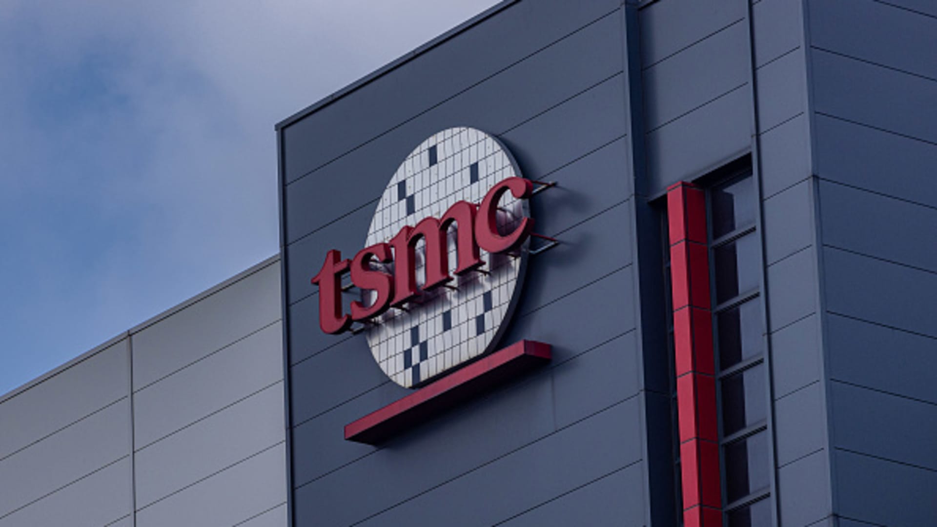 TSMC shares jump 5% after Morgan Stanley says the chipmaker is a ‘top pick’