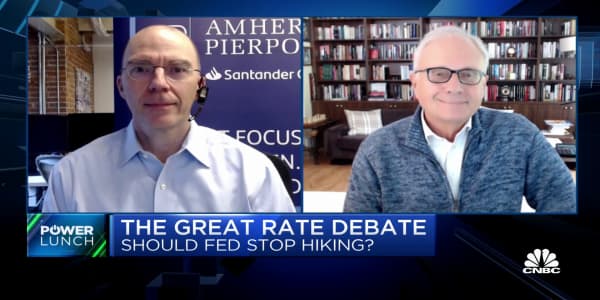 It would make sense for Fed to raise rates by 75bps at the next meeting, then pause, says Ed Yardeni