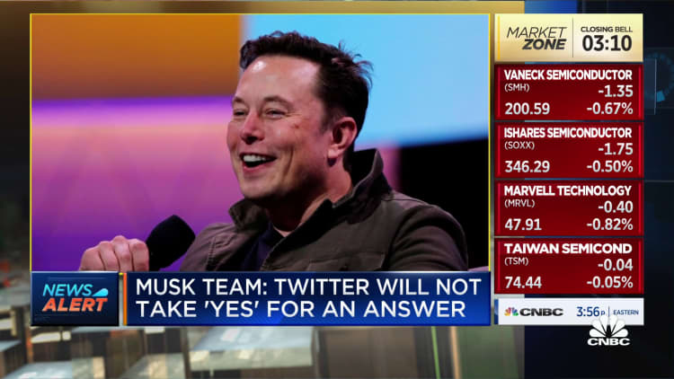 Musk team says Twitter trial should be suspended pending deal closing