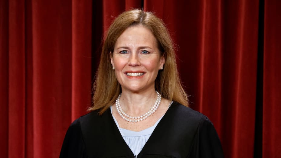 U.S. Supreme Court Associate Justice Amy Coney Barrett poses during a group portrait at the Supreme Court in Washington, U.S., October 7, 2022. REUTERS/Evelyn Hockstein