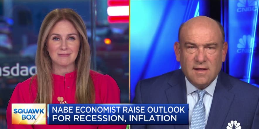 Economists raise outlook for recession, inflation: NABE survey