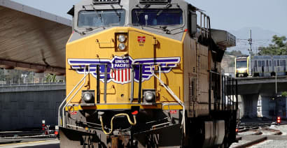Union Pacific CEO called to hearing in Washington as risk of rail strike rises