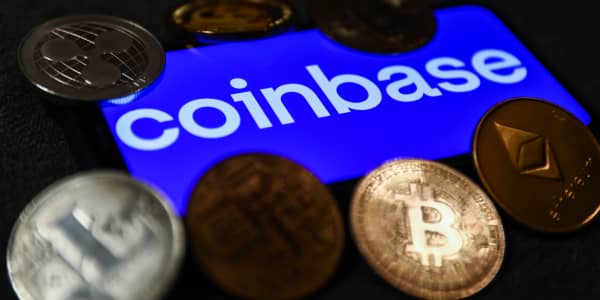 Piper Sandler says Coinbase may capitalize on FTX bankruptcy, sees shares more than doubling