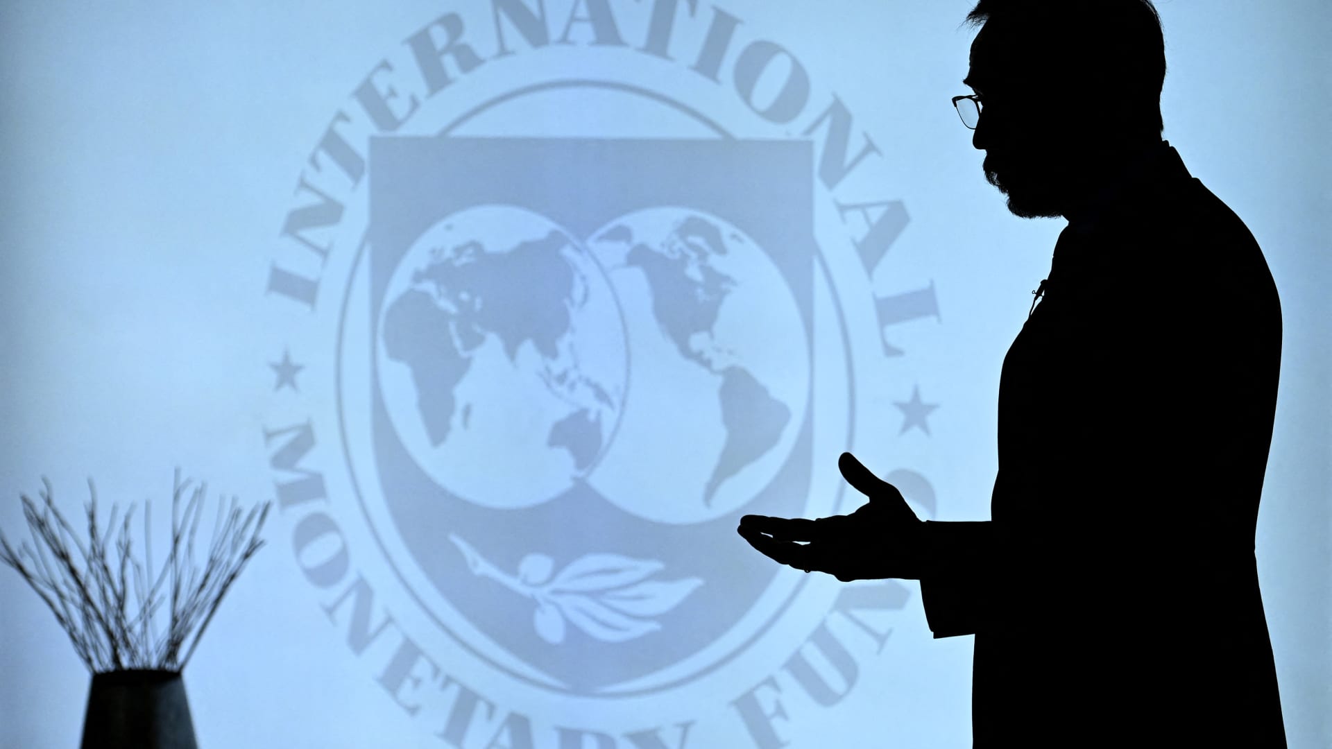MFW obniża prognozę globalnego wzrostu na 2023 r. i ostrzega, że ​​„najgorsze dopiero nadejdzie”
