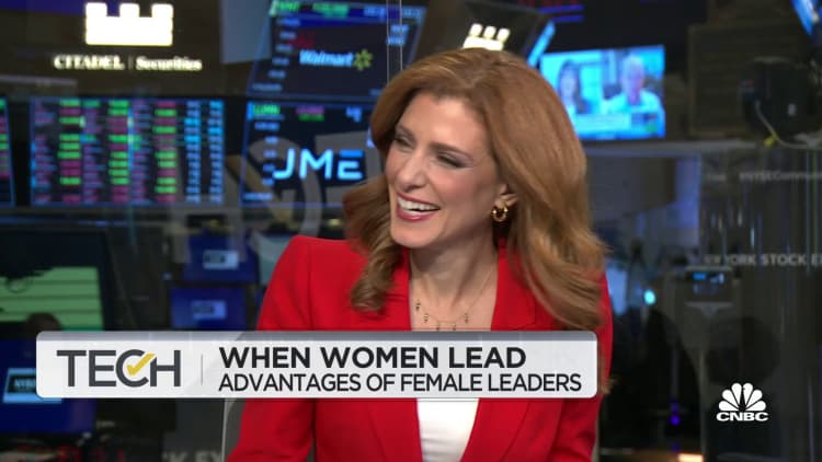 A new book by CNBC's Julia Boorstin examines the strengths of female leaders
