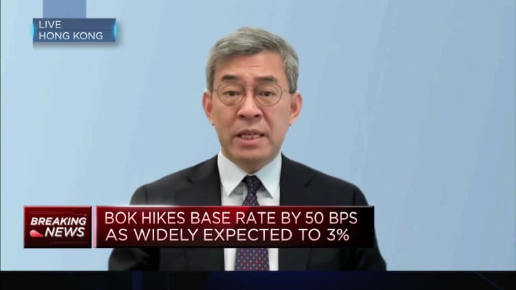 We expect the Bank of Korea will allow a wider rate differential with the Fed, says Goldman Sachs
