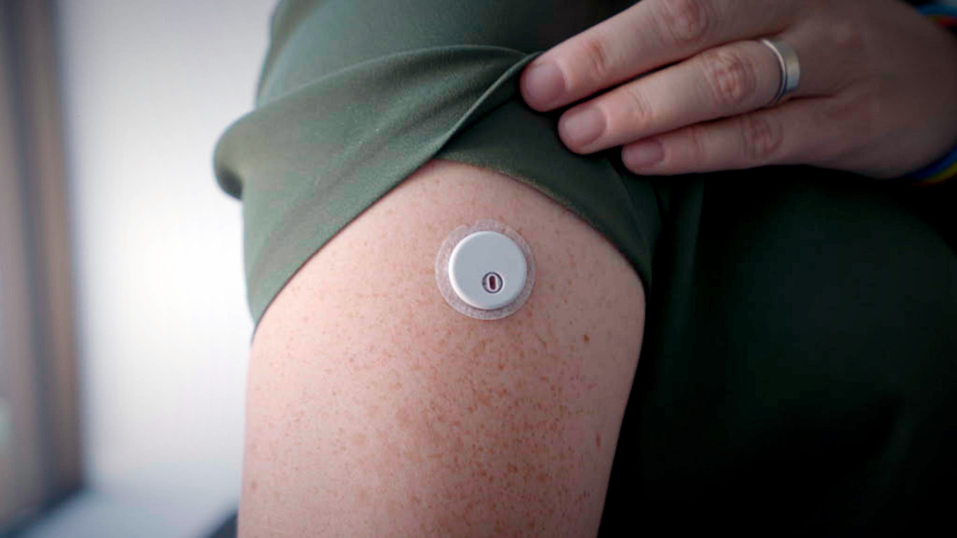 Abbott has a new glucose monitor for diabetics — It's so small I forgot I was wearing it