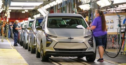 GM to lay off 1,300 Michigan workers as vehicles end production