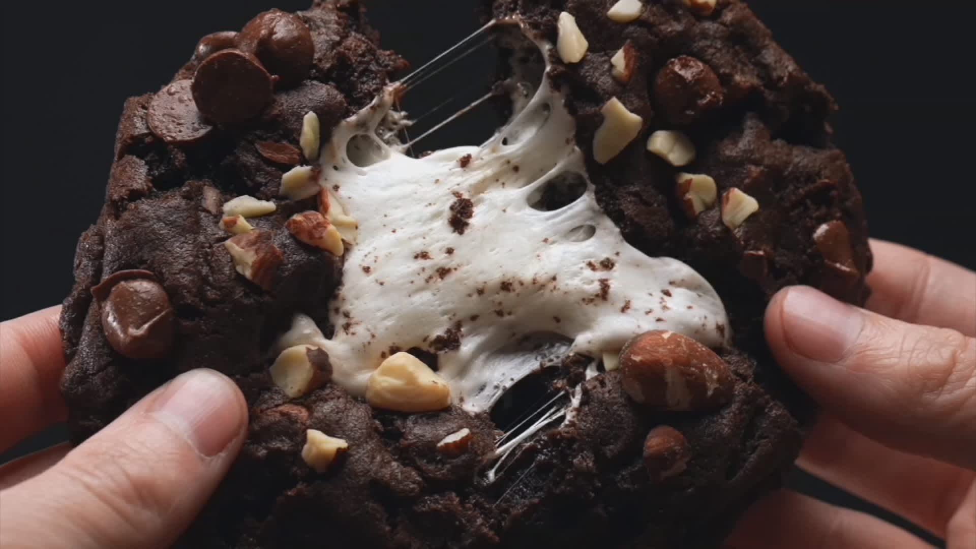 A Crumbl Rocky Road cookie.