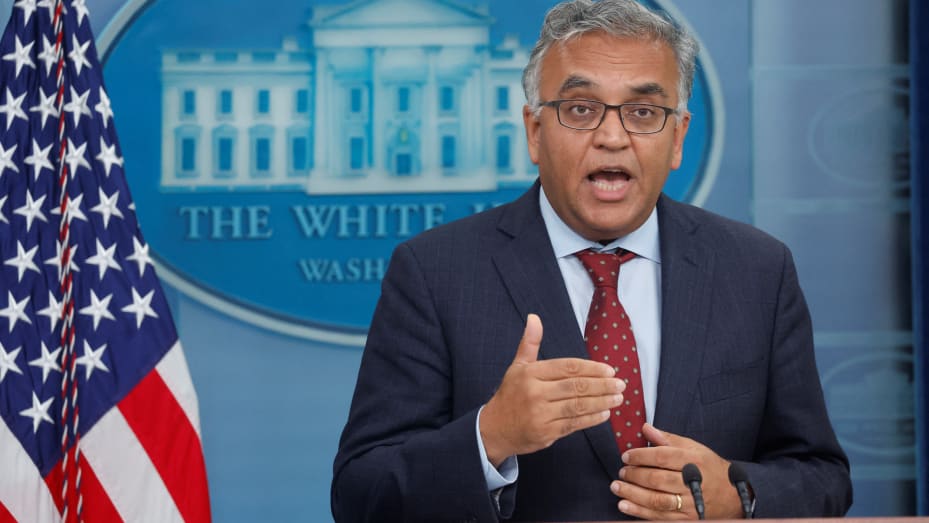 White House COVID-19 response coordinator Ashish Jha addresses the daily press briefing at the White House in Washington, U.S. July 25, 2022.  REUTERS/Jonathan Ernst