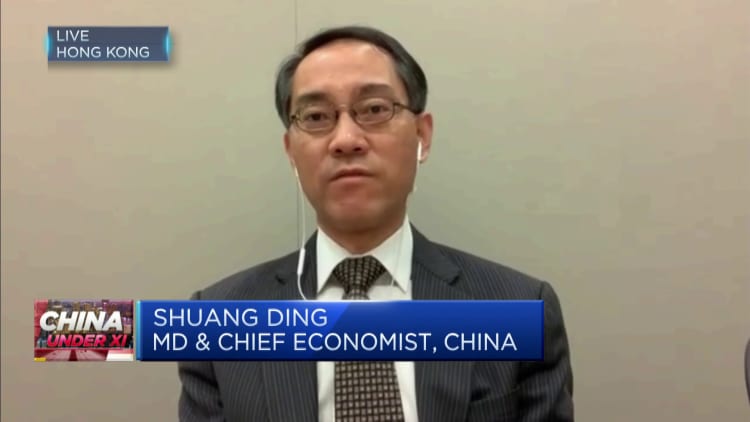 China podría expandir su mercado interno para reducir la dependencia de las exportaciones, dice Standard Chartered