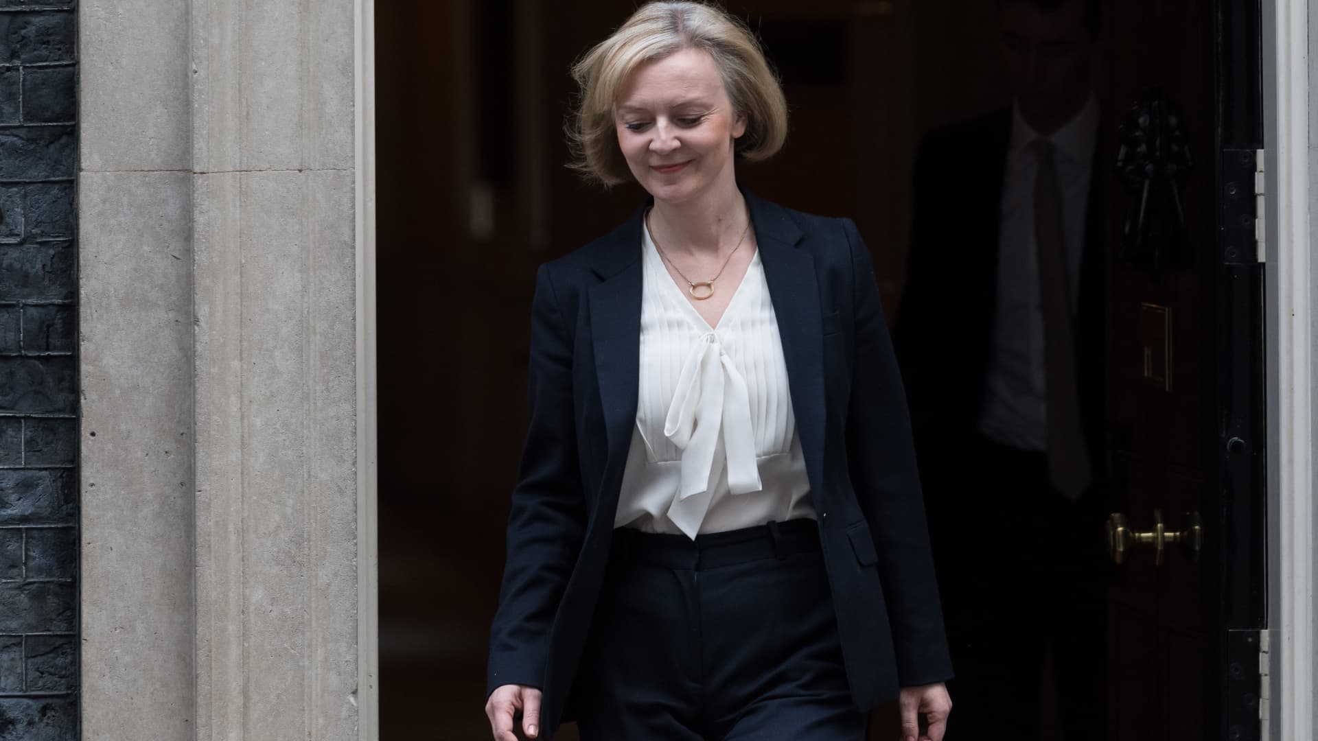UK PM Liz Truss says she’s a ‘fighter not a quitter’ as lawmakers plot to oust her