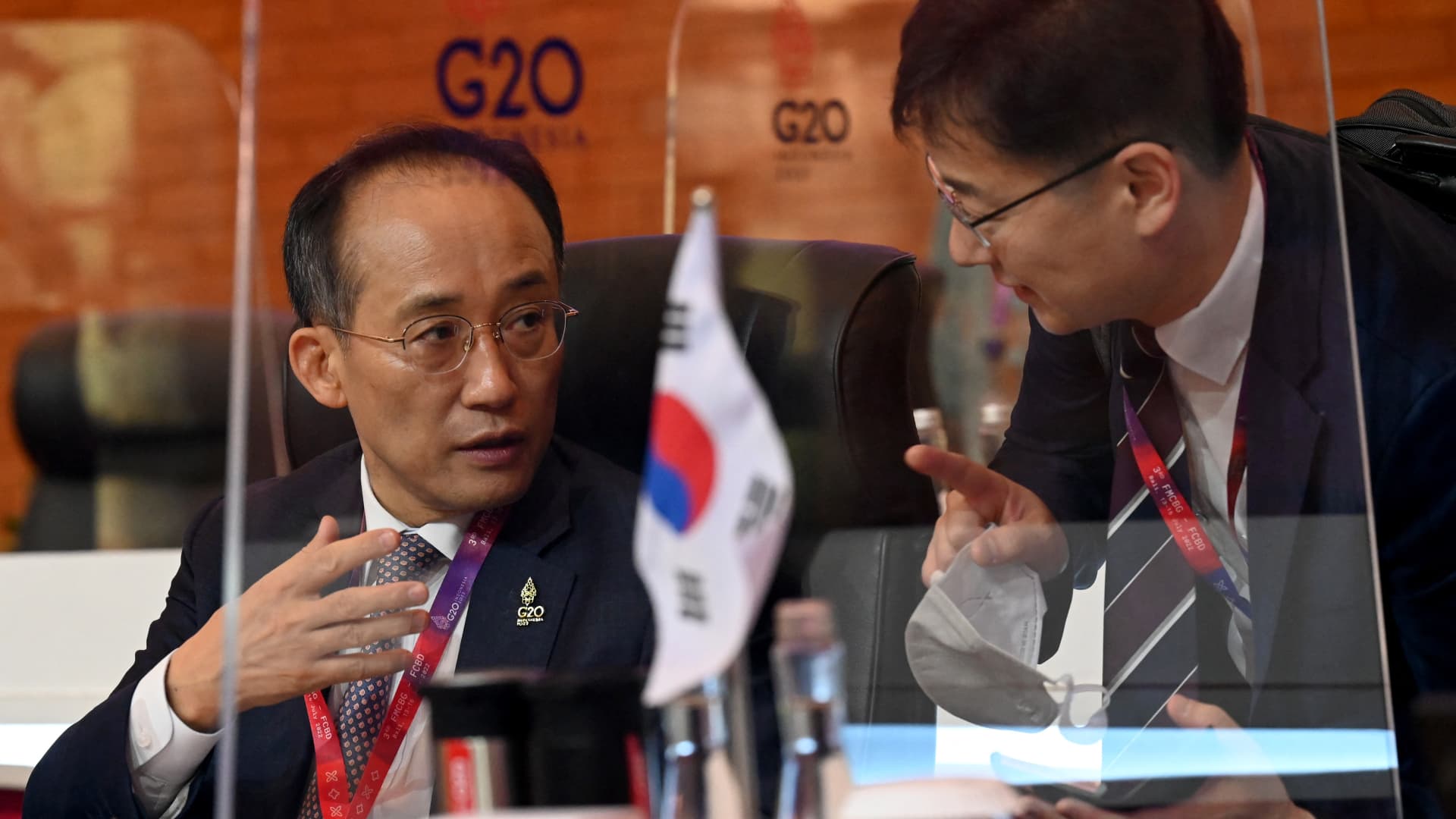 South Korea Deputy Prime Minister and Minister of Economy and Finance Choo Kyung-ho speaks with his staff attending the G-20 Finance Ministers Meeting in Bali, Indonesia on July 16, 2022.