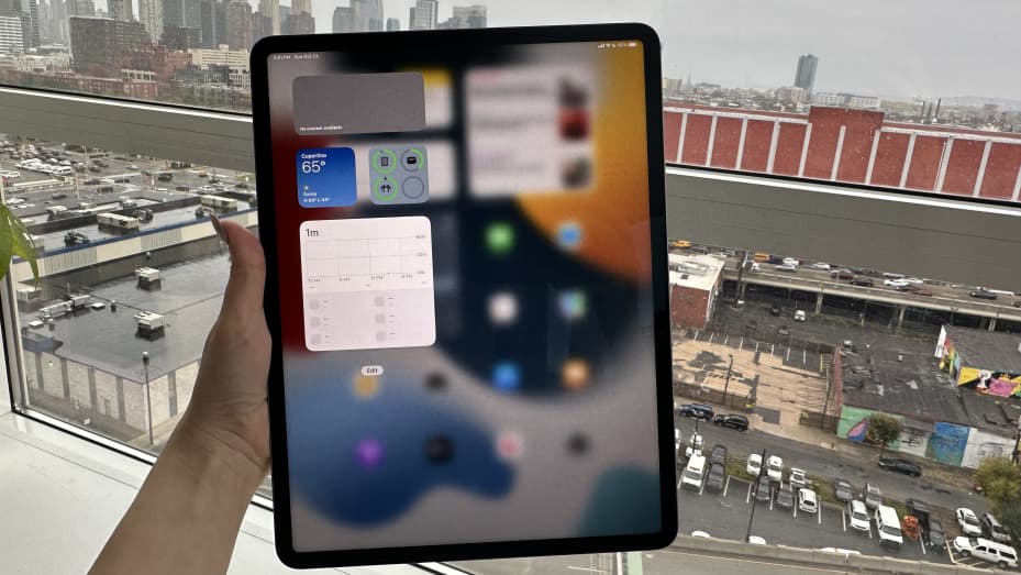 Apple iPad Pro 12.9-inch (2022) review 