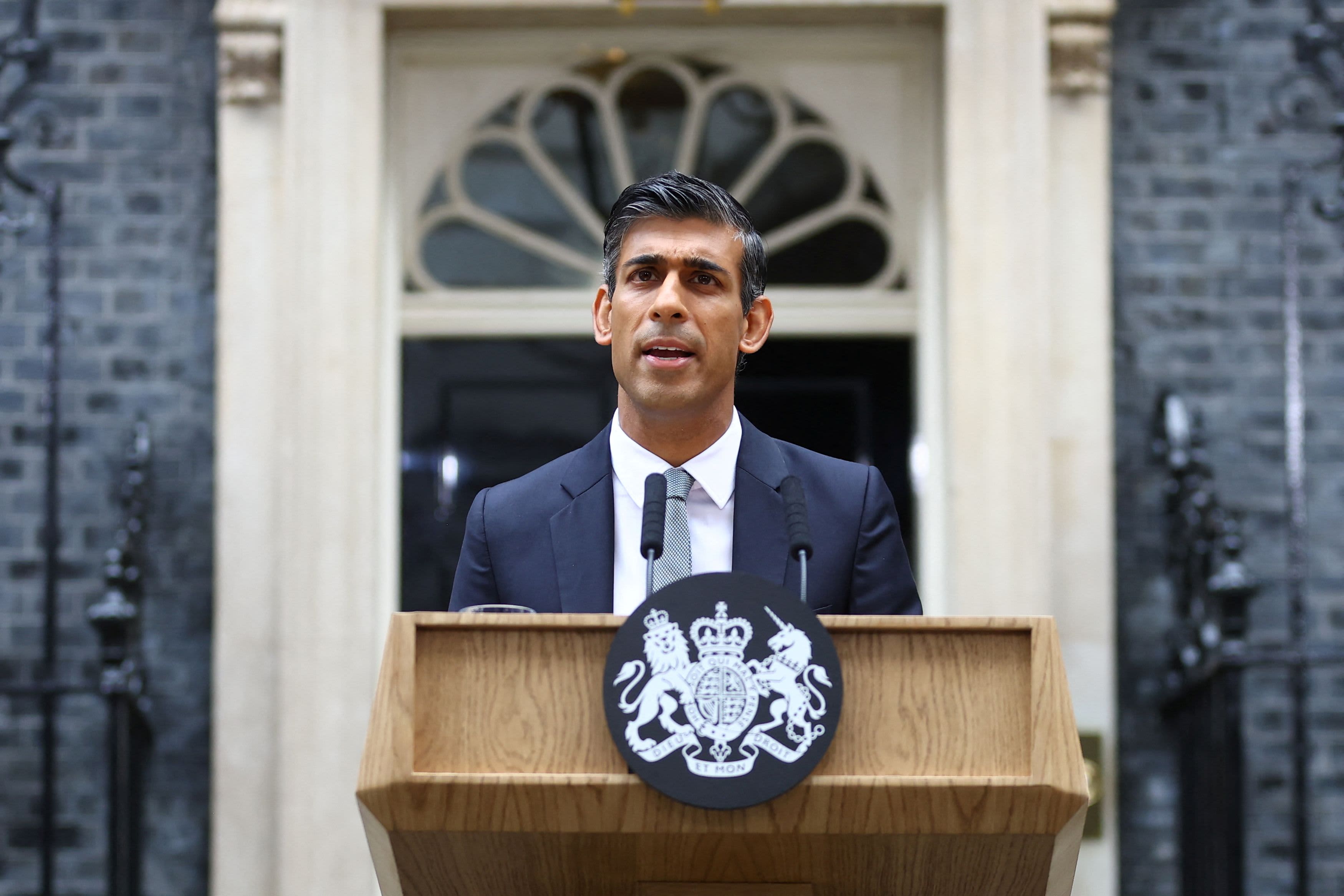 rishi sunak pledges to fix mistakes as he becomes uk pm
