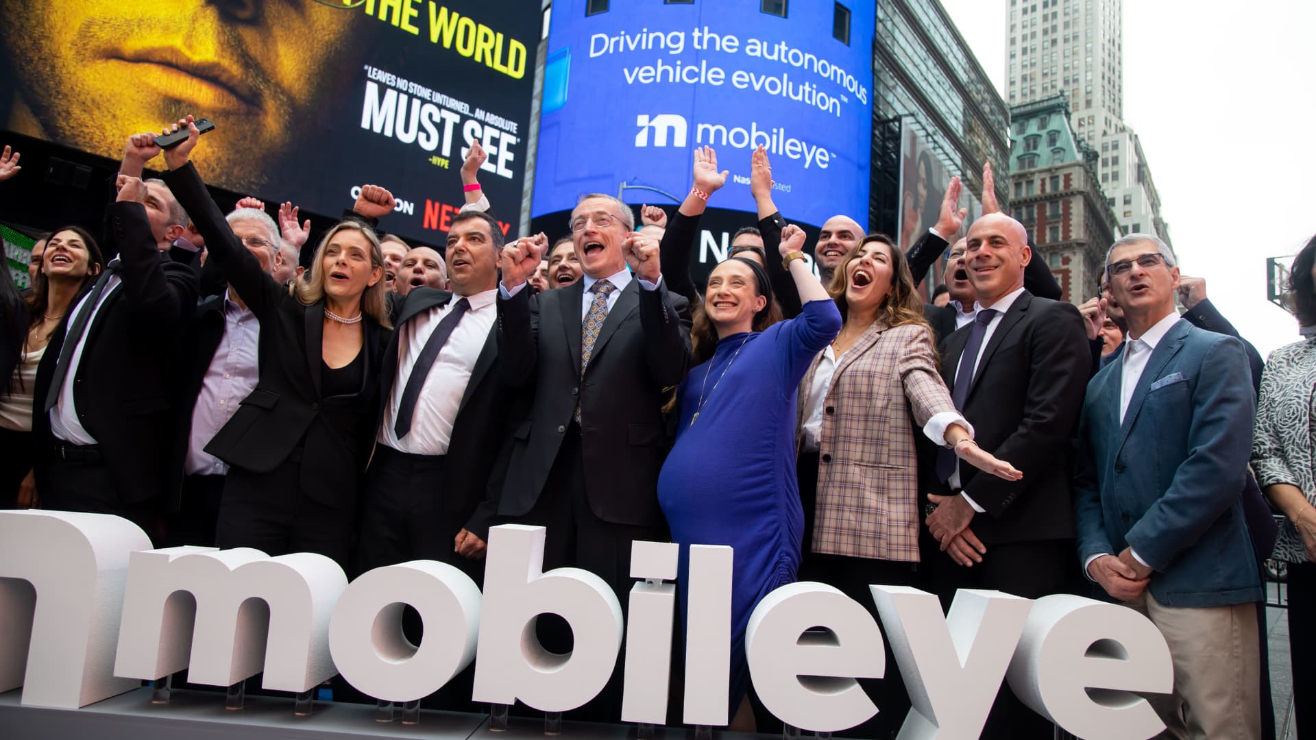 Mobileye pops more than 30% in IPO after spinning out of Intel