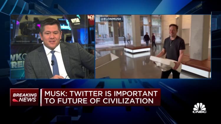 Elon Musk says Twitter is important to the future of civilization in a new note