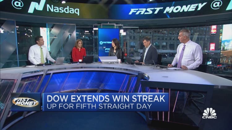 Dow up 5 days in a row, at the rate of the fourth consecutive week