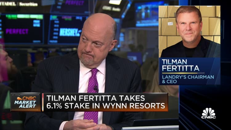 Tilman Fertitta takes 6.1% stake in Wynn Resorts