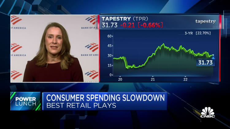 BofA's Lorraine Hutchinson says excess retail inventory will drive holiday discounts.