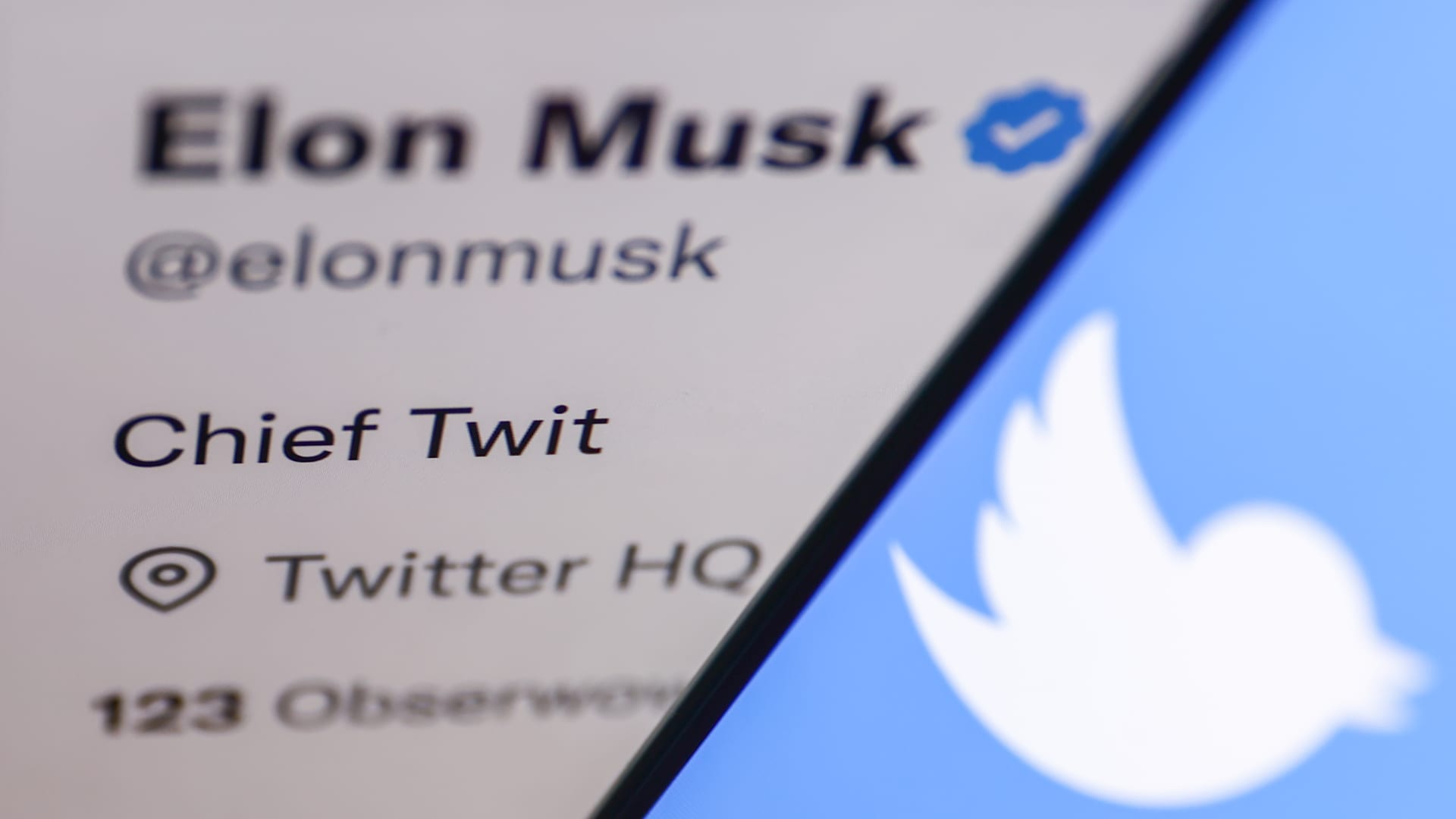 Musk reportedly considers locking all of Twitter behind a paywall