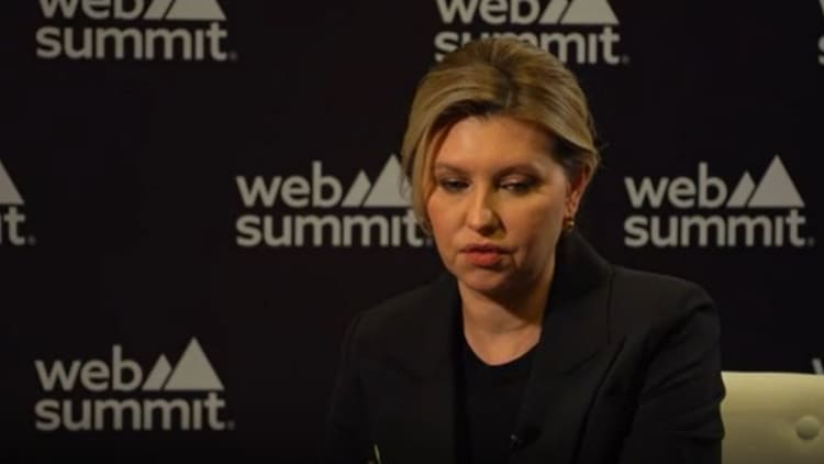 CNBC'nin Ukraynalı first lady Olena Zelenska ile yaptığı tam röportajı izleyin