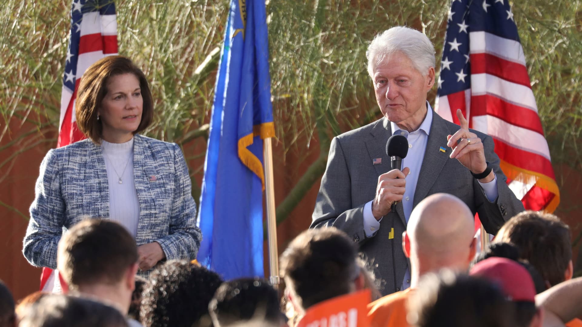 Former U.S. President Bill Clinton joins a rally to support Democratic Senator Catherine Cortez Masto ahead of the election in Las Vegas, Nevada, U.S. November 6, 2022.
