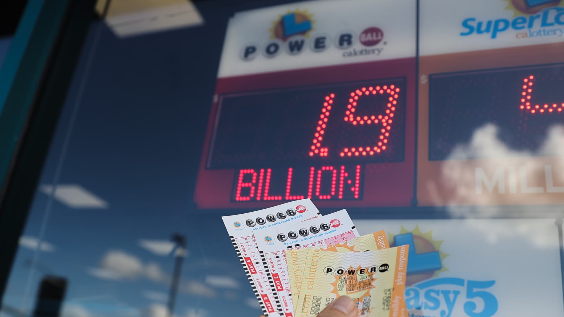 Powerball results for .04 billion jackpot after drawing delay