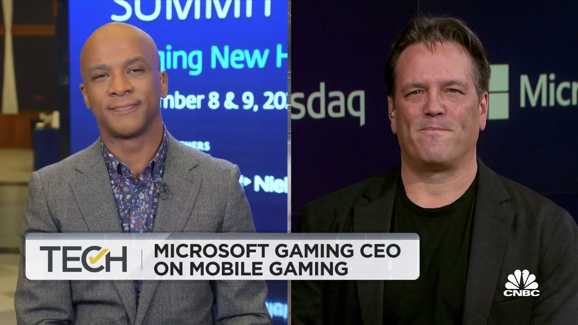 Microsoft's Gaming CEO Spent 917 Hours Playing Xbox Games This
