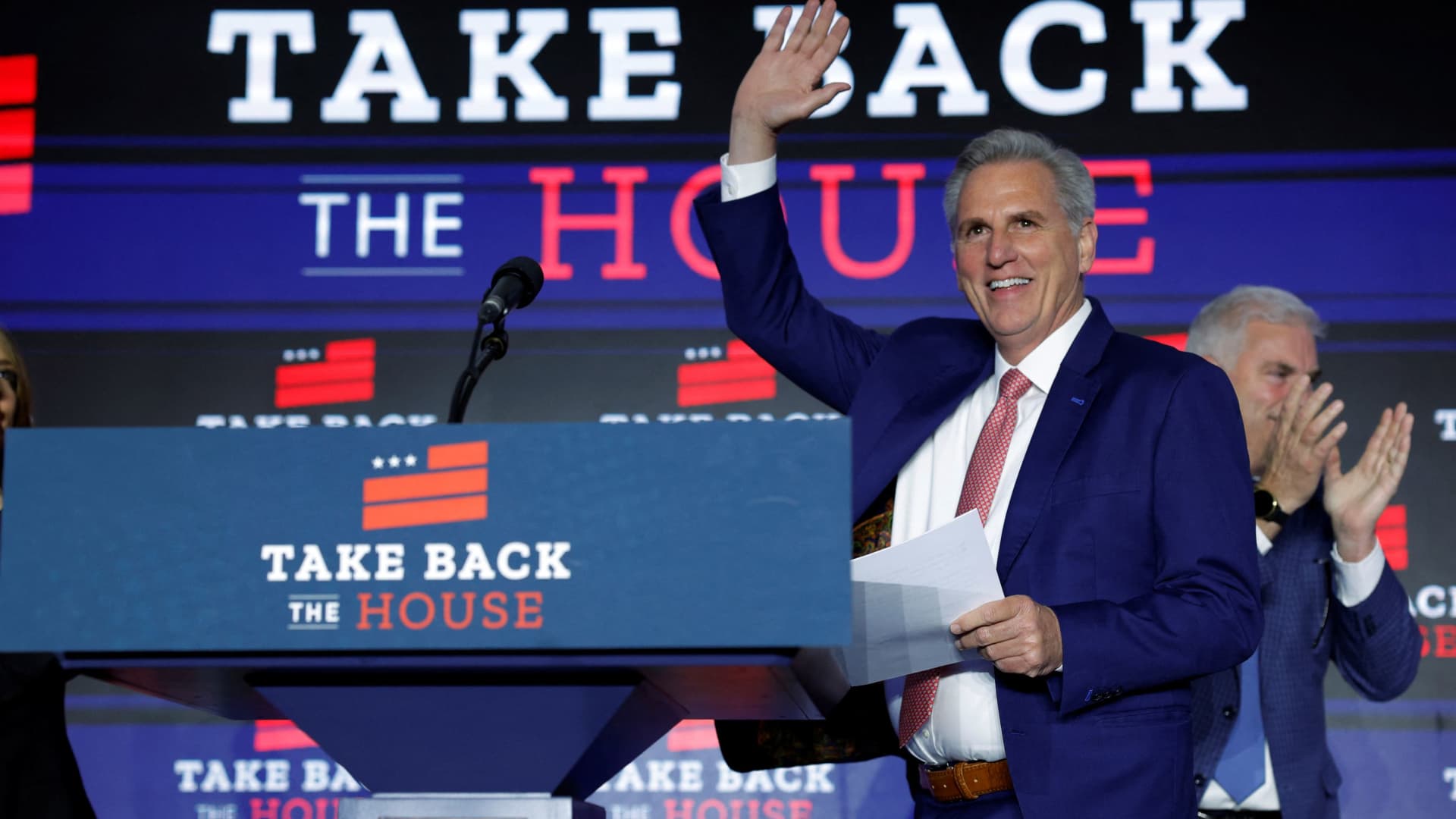 U.S. House Republican Leader Kevin McCarthy (R-CA) arrives to address supporters at a House Republicans 2022 U.S. midterm election night party in Washington, U.S., November 9, 2022. 
