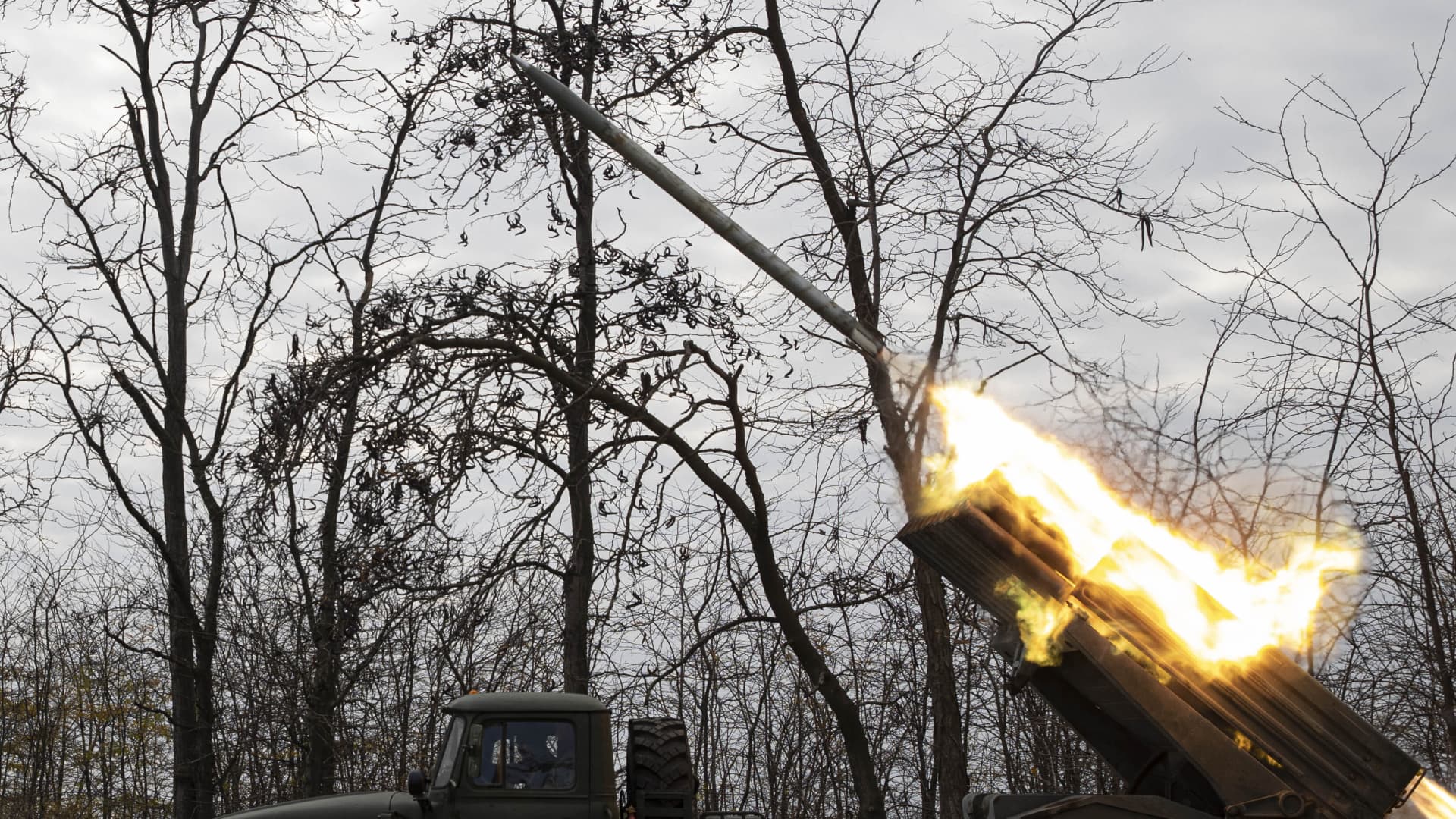 A howitzer, belonging to Ukrainian artillery battery attached to the 59th Mechanized Brigade, is seen before shooting-off to target the points controlled by Russian troops in order to support to the Ukrainian army as Russia-Ukraine war continues in Kherson Oblast, Ukraine on November 05, 2022.