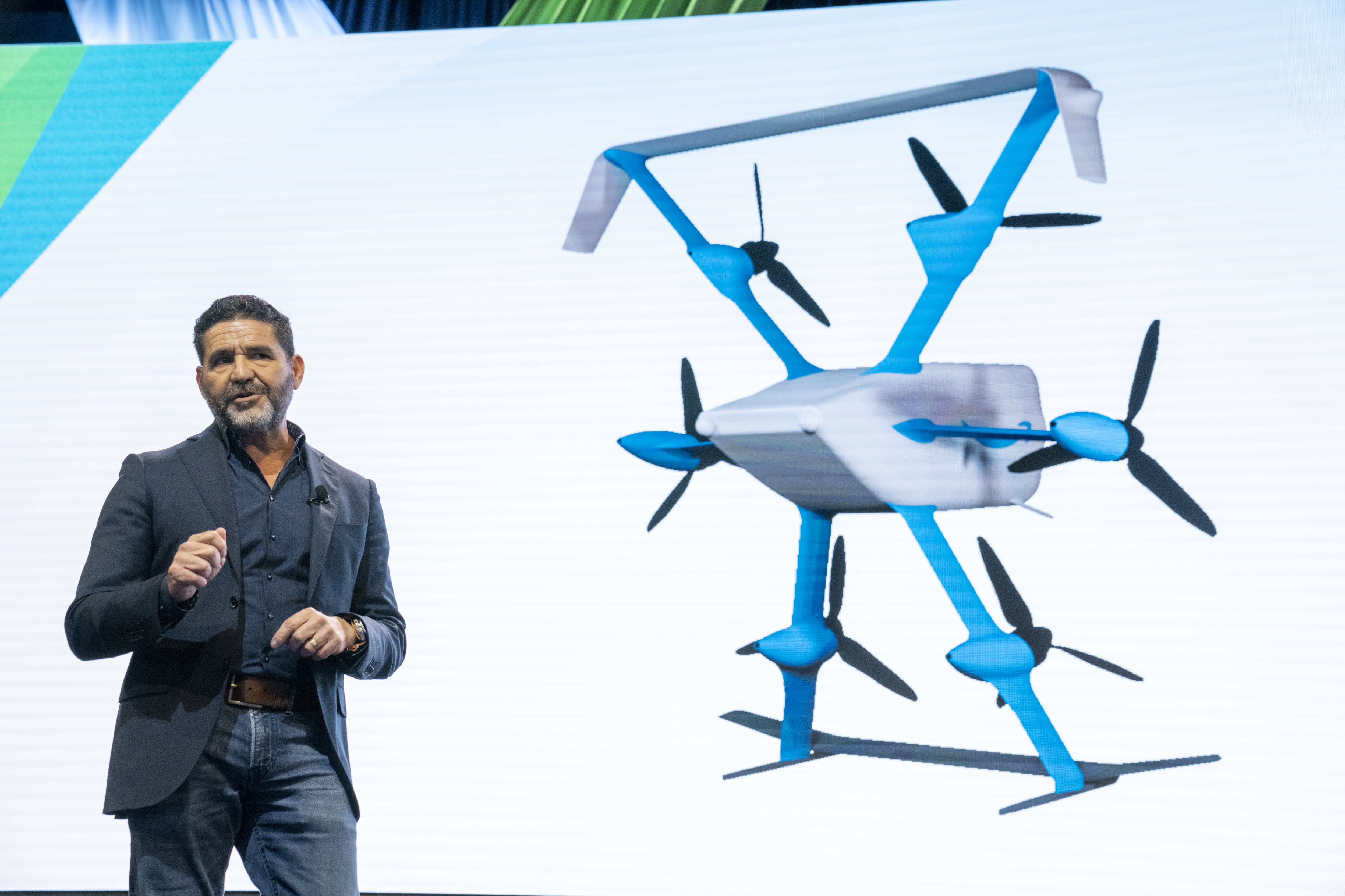 O negócio de drones da Amazon Prime Air está atolado por regulamentos e demanda fraca