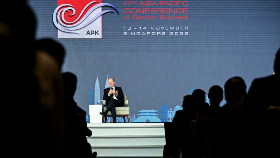 14 November 2022, Singapore, Singapur: German Chancellor Olaf Scholz (SPD), answers questions from the audience at the 17th Asia-Pacific Conference of German Business (APK). Photo: Britta Pedersen/dpa (Photo by Britta Pedersen/picture alliance via Getty Images)
