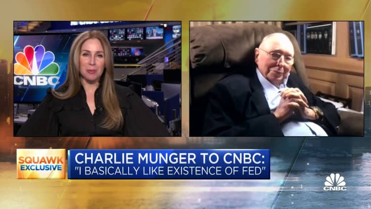 Charlie Munger calls success of Elon Musk’s Tesla a ‘minor miracle’ in automobile enterprise