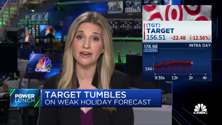 Печалбите на Target подчертават спад в разходите на потребителите по собствено усмотрение