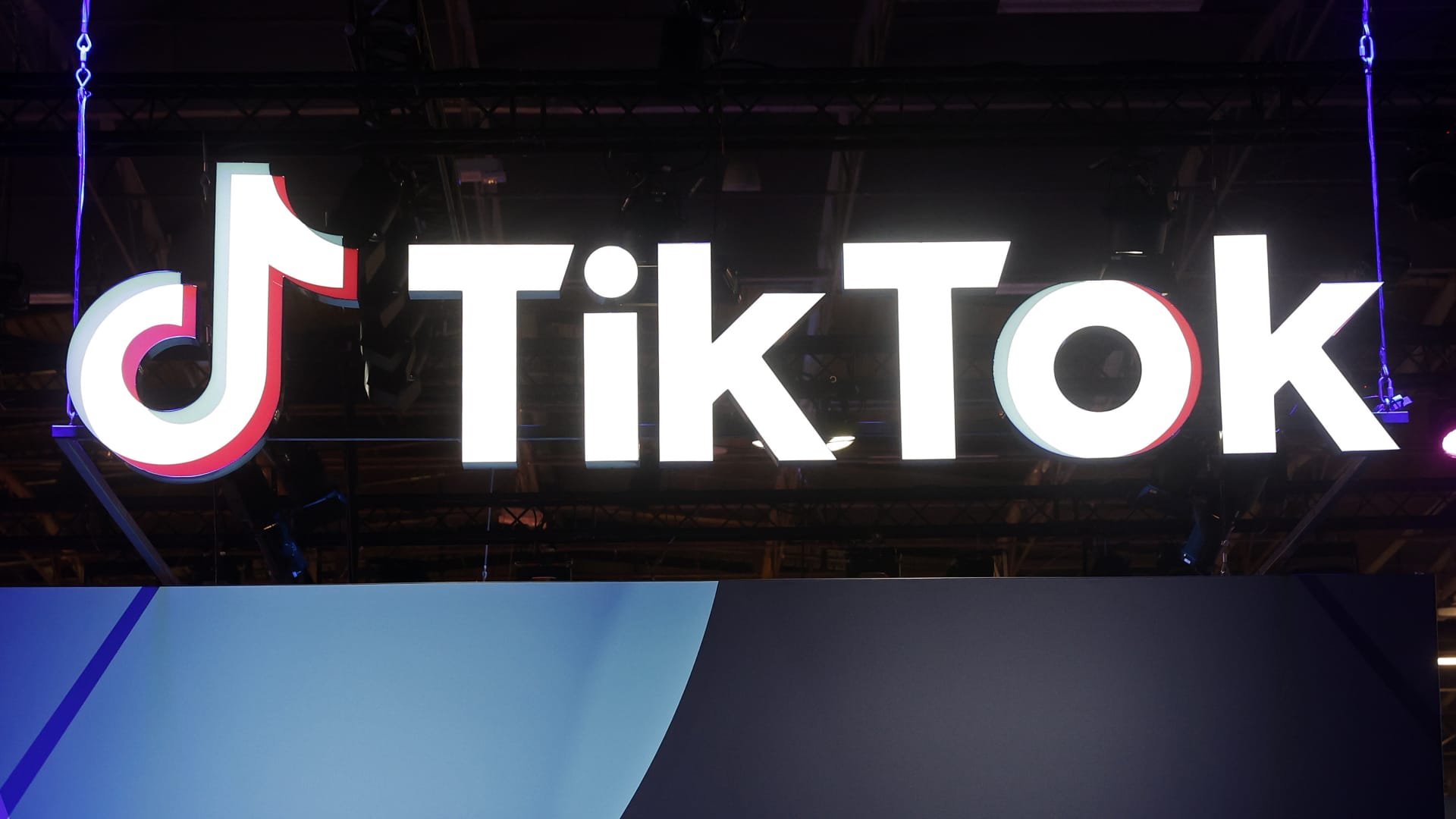 PARIS, FRANCE - NOVEMBER 01: The logo of the mobile video sharing and social networking application TikTok, developed by the Chinese company ByteDance is displayed during Paris Games Week 2022 at Parc des Expositions Porte de Versailles on November 01, 2022 in Paris, France. After two years of absence linked to the Covid-19 pandemic, Paris Games Week is making a comeback in Paris. The event celebrating video games and esports will be held from November 2 to 6, 2022. (Photo by Chesnot/Getty Images)