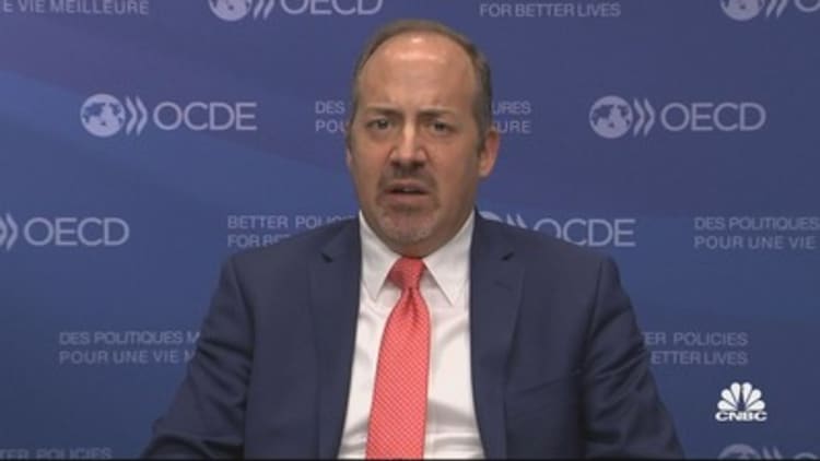 'Luz al final del túnel' sobre la inflación, dice el economista jefe de la OCDE