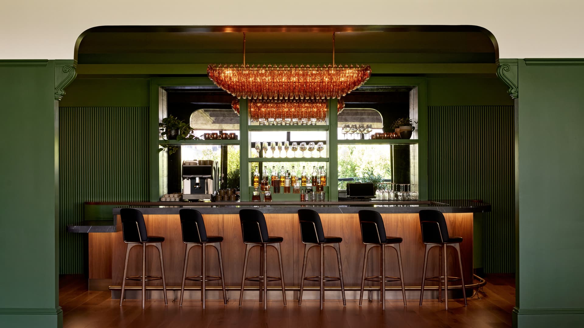 Chief's San Francisco clubhouse includes a full-service bar.