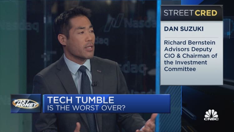 There's more pain ahead for tech, warns Bernstein's Dan Suzuki