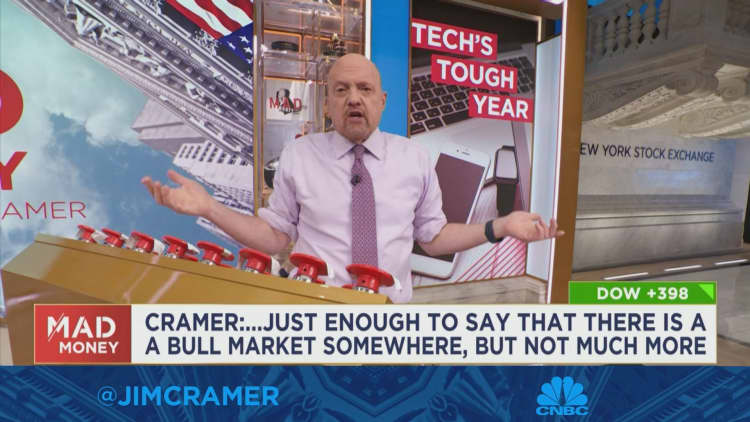 يقول Jim Cramer إن هذه الأسهم العشرة في مجال التكنولوجيا والبرامج يمكن أن تعود