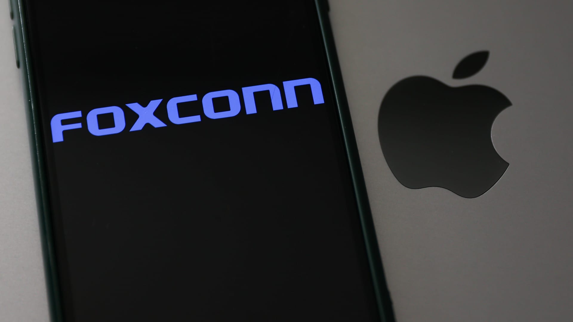 iPhone maker Foxconn to invest 0 million into phone and chip project in India