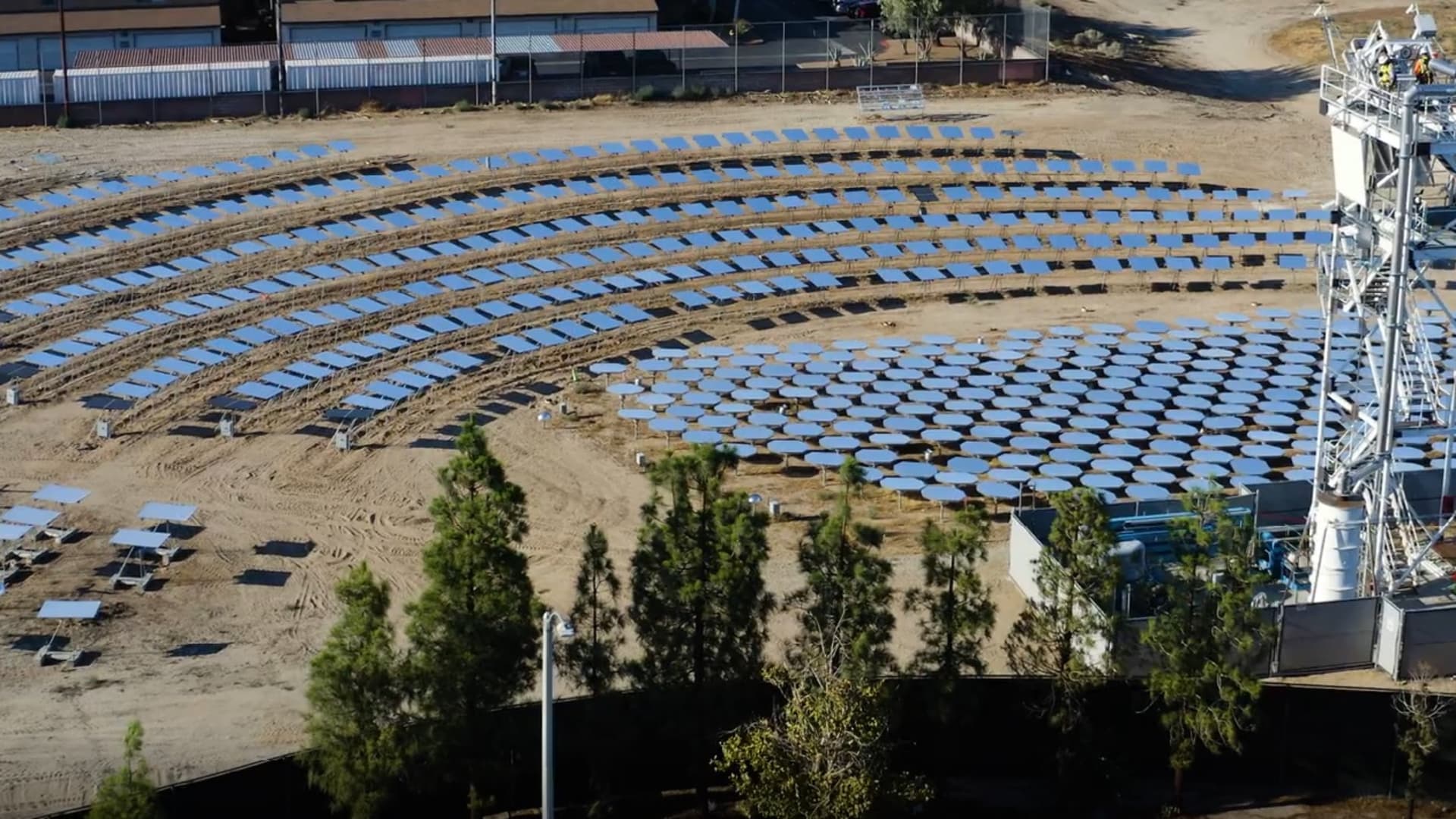 This is the demonstration project in Lancaster, Calif. of the the concentrated solar technology Heliogen is working to build and commercialize.