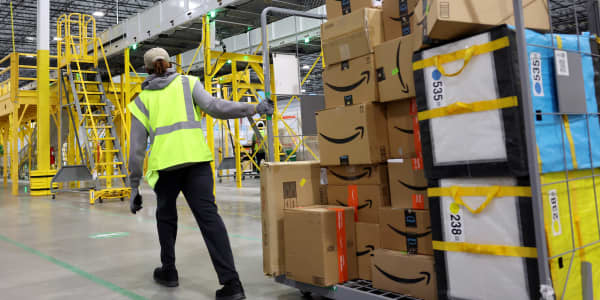 Amazon touts record sales over holiday shopping weekend