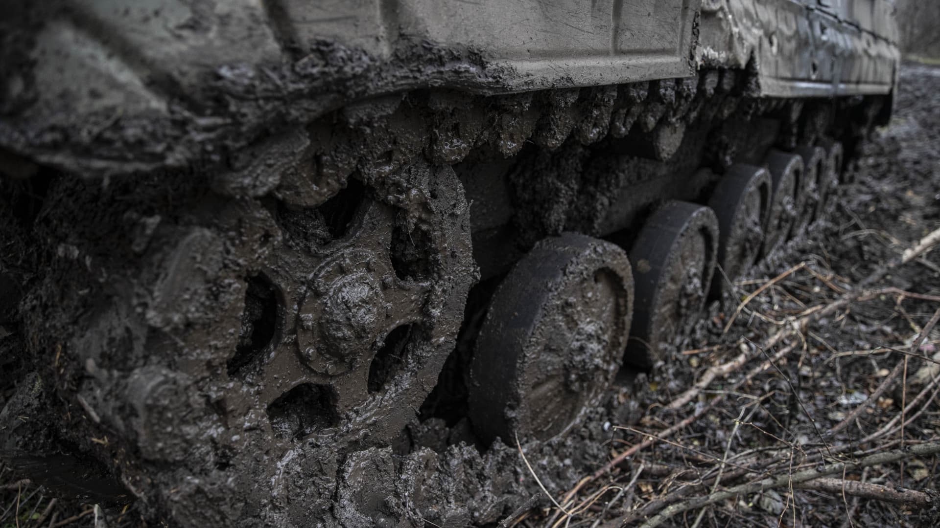 A close-up view of a tank's muddy steel plates in Donetsk Oblast, Ukraine on November 28, 2022. As the war between Russia and Ukraine continues, rainy and cold weather conditions create difficulties for the soldiers in Donetsk Oblast, where the most intense conflicts take place.