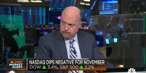 Q3 GDP gives Fed Chair Powell every reason to be hawkish, says Jim Cramer