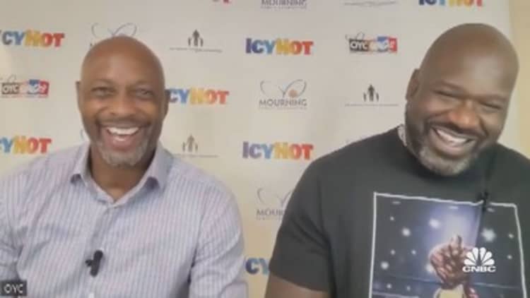 Shaq and Alonzo Mourning discuss charity, NBA basketball and pickleball
