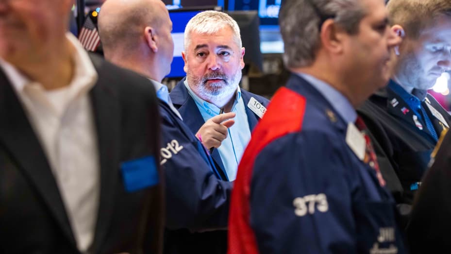 Traders on the floor of the NYSE, Dec. 1, 2022.