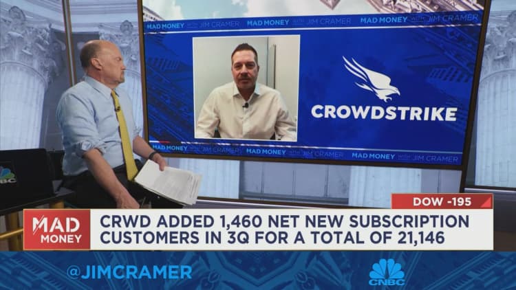 CrowdStrike CEO says small businesses are in 'wait and see' mode due to the Fed's interest rate hikes