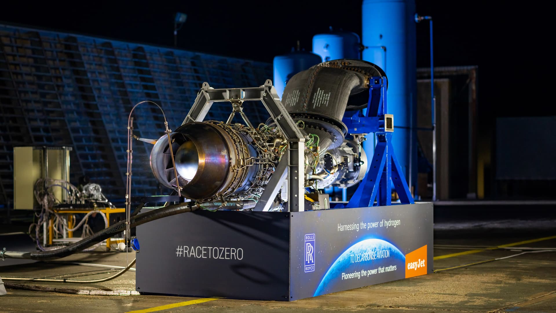 Rolls-Royce uses hydrogen produced with wind and tidal power to test jet engine
